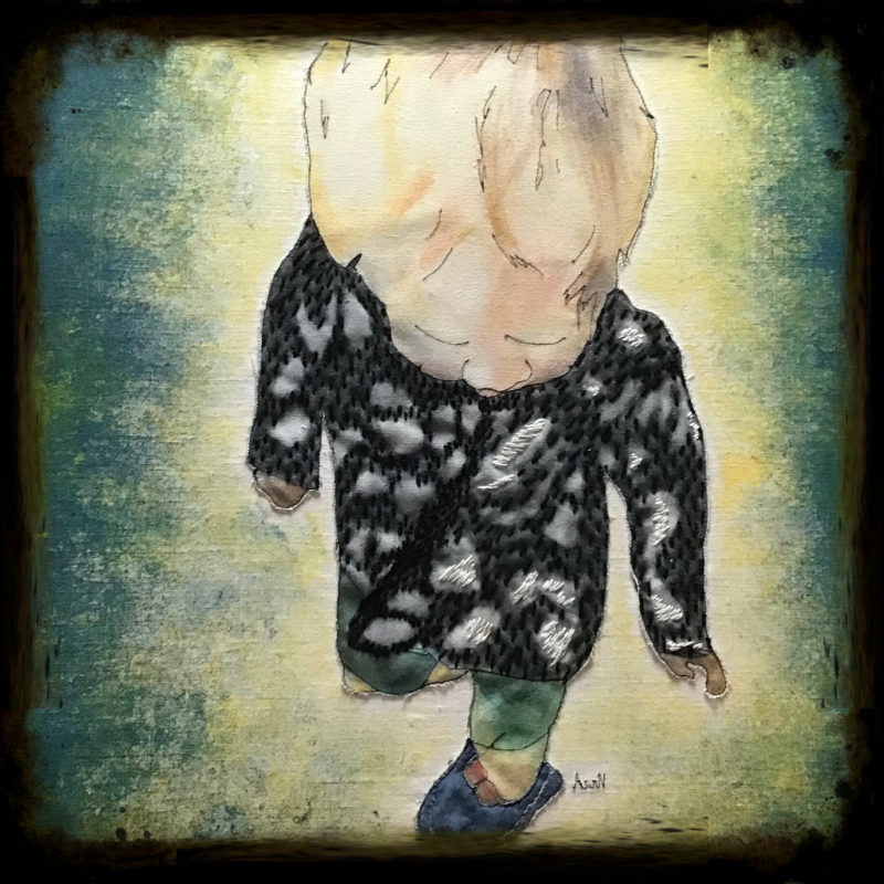 Textile art. Derwent inktense. Threadsketching.  Threadpainting. Textile paint.