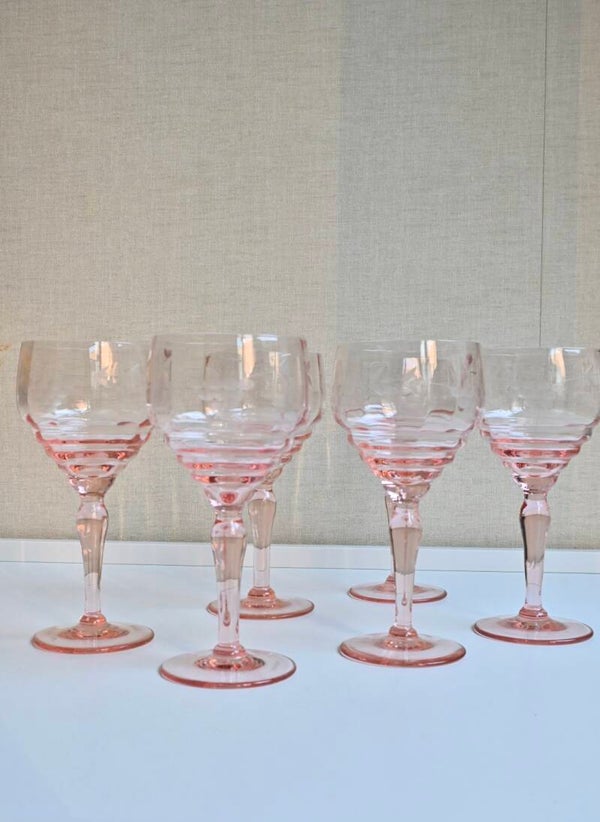 Zes "Rosaline" of "Blush Pink" kristallen wijnglazen