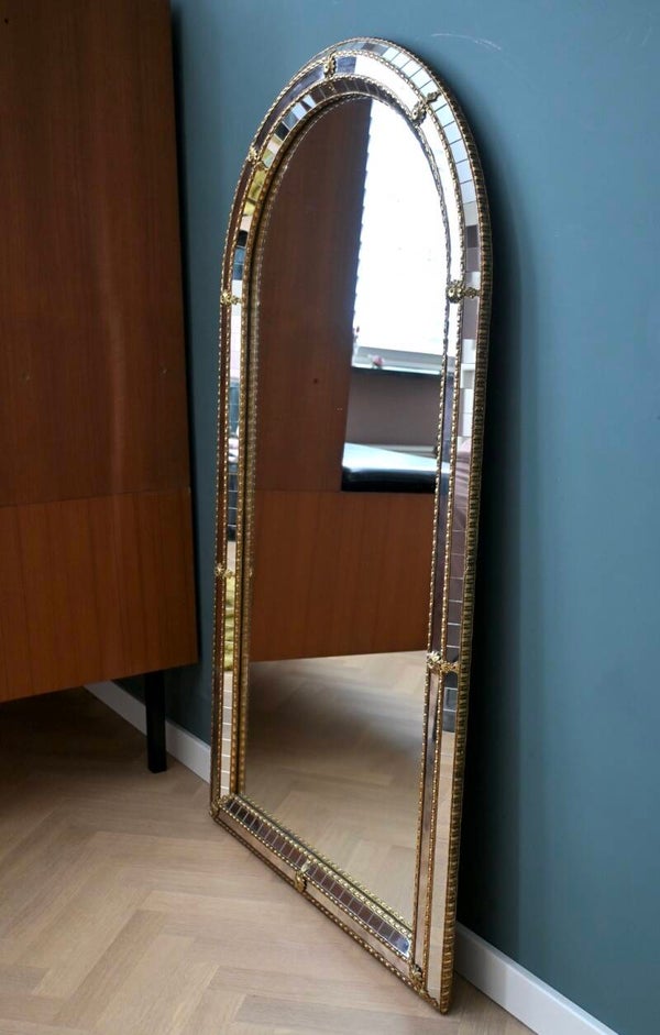 Grote Venetiaanse mozaïekspiegel en bijpassend spiegelplateau