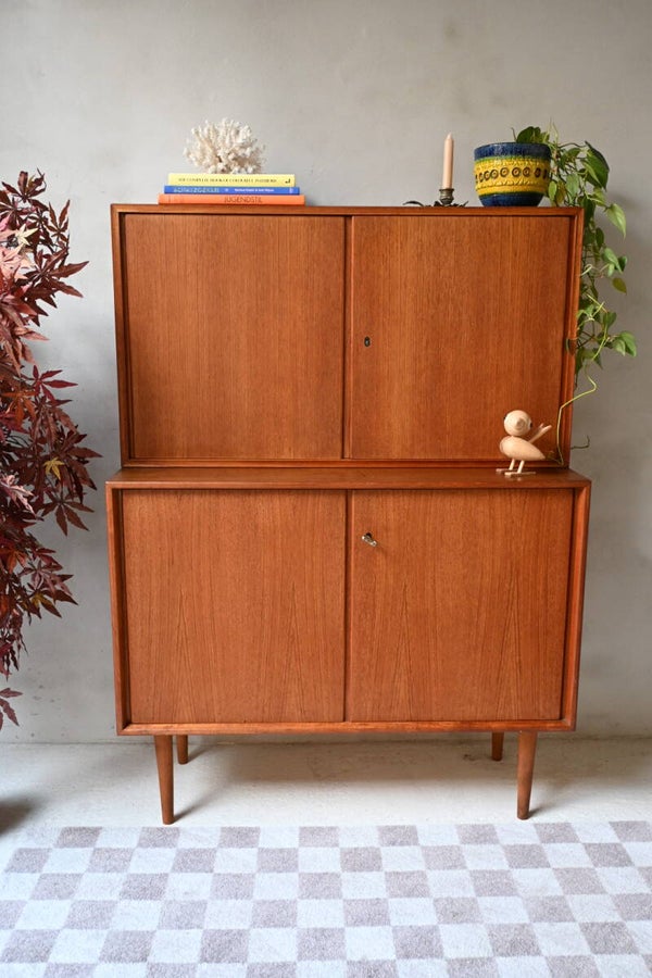 Highboard Heinrich Riestenpatt – Massief Beukenhout met Teakfineer