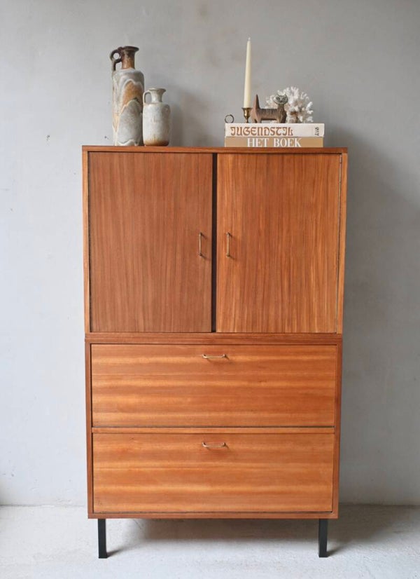 Mooie stijlvol Midcentury buffetkast/wandkast