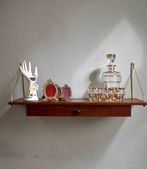 Deense Design teakhouten wandplank met lade.