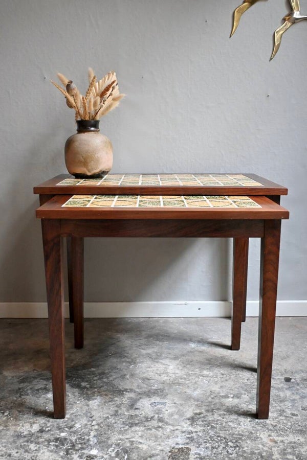 Set van 2 Deens Design Nesttafels Mimiset met Tegeltableau ingelegd