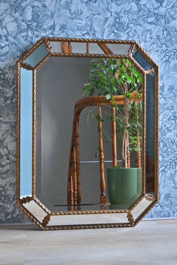 Goudkleurige achthoekige glas facet geslepen spiegel