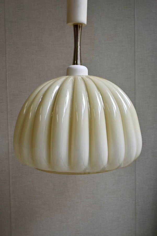 Art deco Opaline Lamp van Kaiser Leuchten Jaren 70