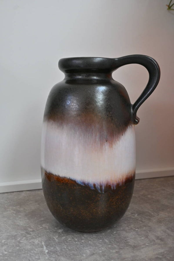 West-Germany vaas 484/27 In Bruin en Wit Hoog 27cm