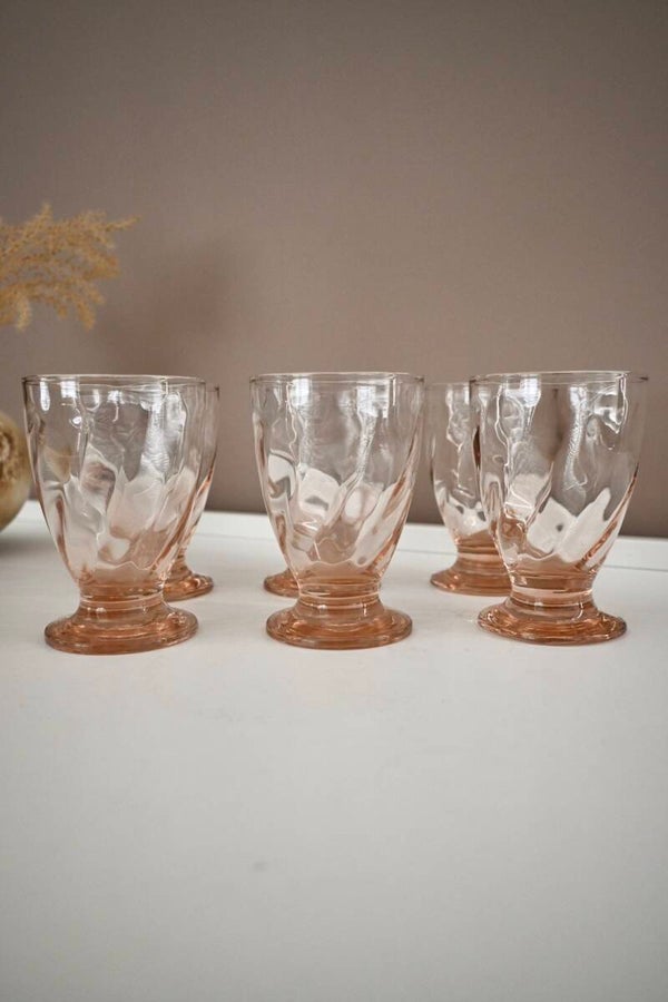 Set van zes vintage zalmroze swirl persglazen