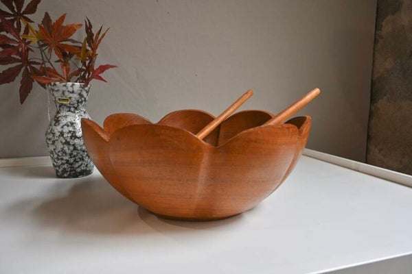 Grote houten slakom en couvert