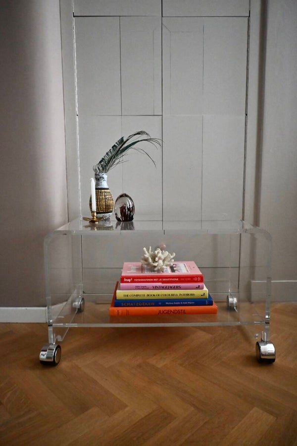 Michel Dumas plexiglas bijzettafel/lp tafel Roche Bobois’ 70
