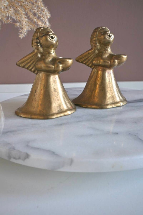Twee zingende messing vintage engeltjes kandelaars
