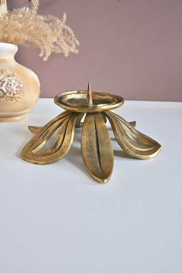 Brutalist bloem kandelaar massief messing