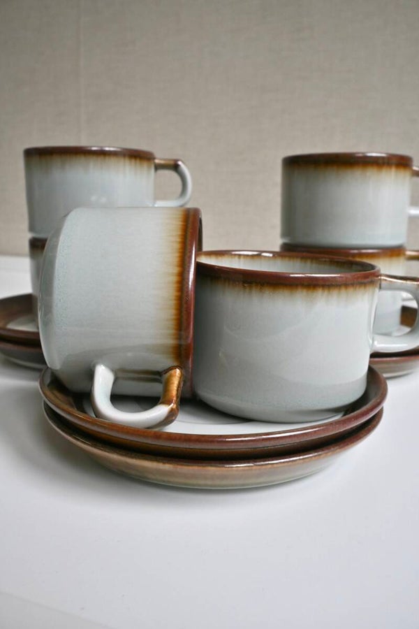 Désirée Stentøj Diskos serie Deense kop/schotel en melkkan