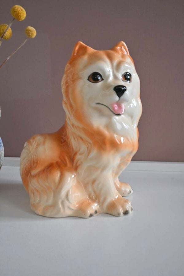 Keramiek beeldje van een Pomeranian
