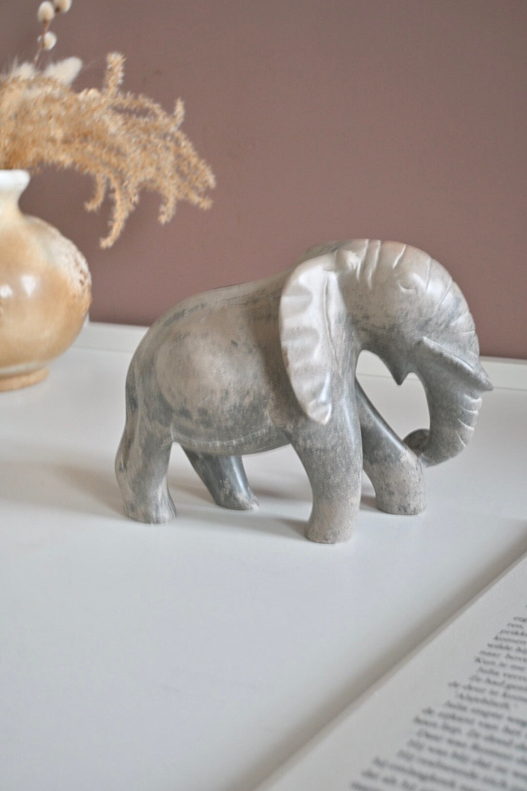 Handgesneden marmeren olifant
