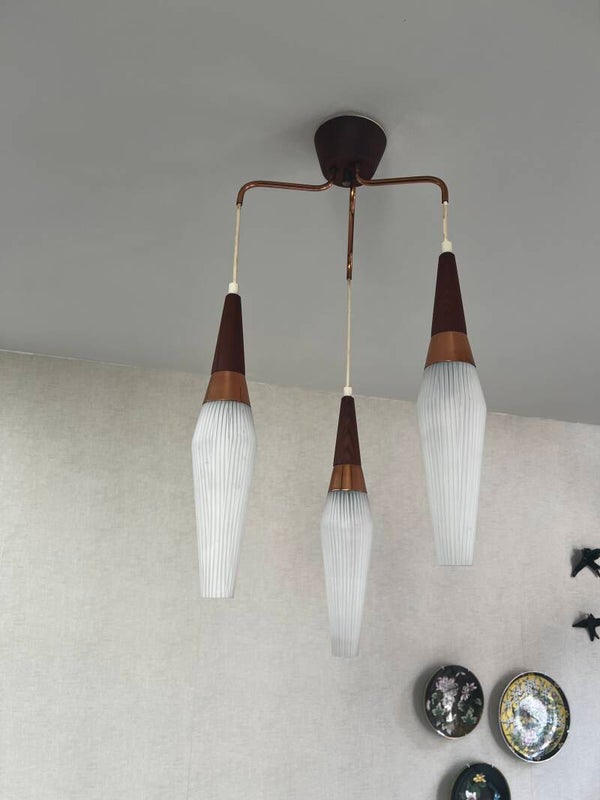 Prachtige Jaren 50 cascade hanglamp met 3 kelken.