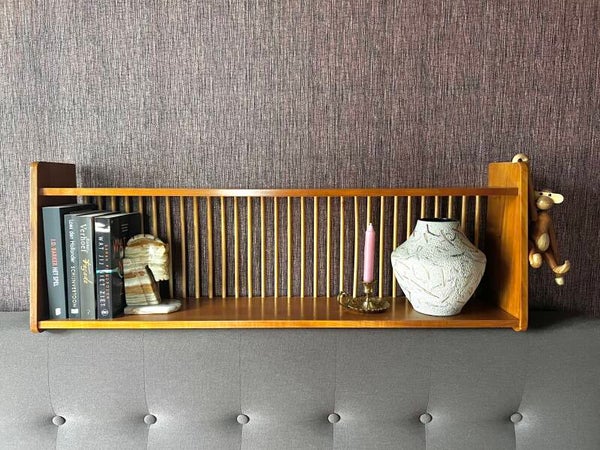 Wandrek/boekenrek uit de jaren 60