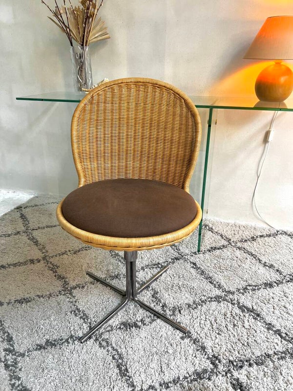 Prachtige Rotan draaistoel