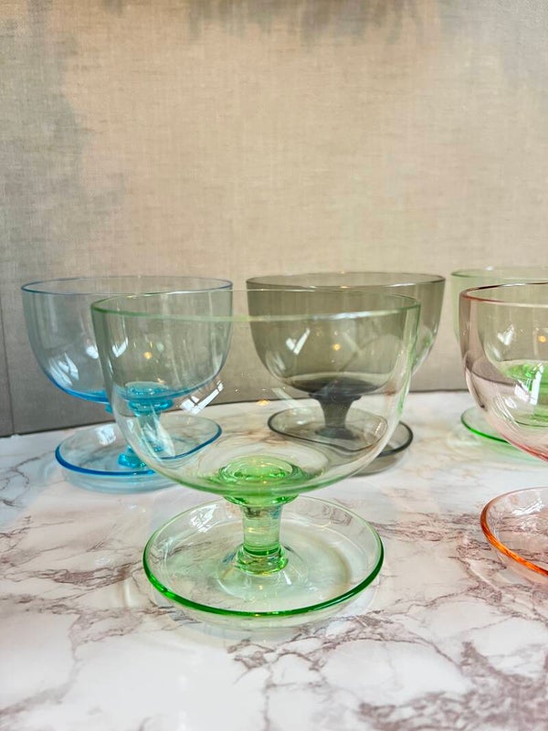 Mooie set van 5 gekleurde glazen