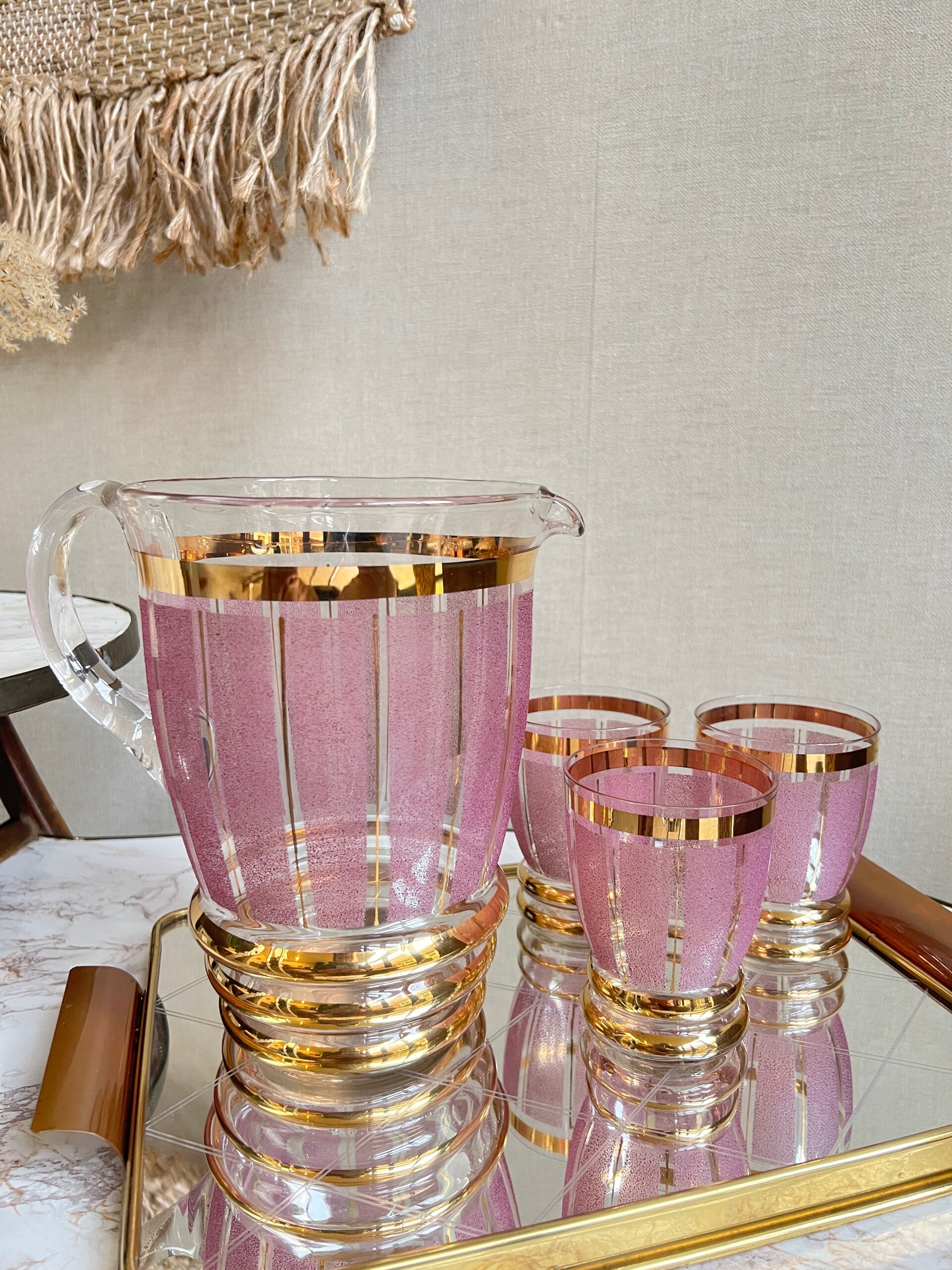 Mooie set waterkan met bijbehorende glazen