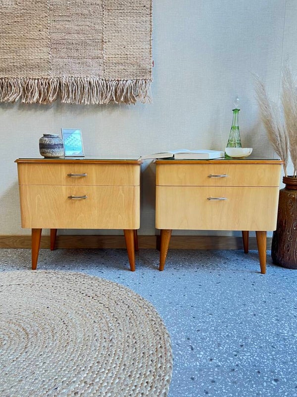 Twee gave vintage jaren 60 nachtkastjes