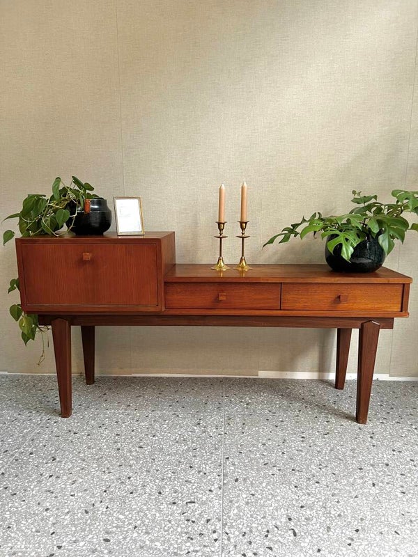 Mooi hal/entree kastje plantentafel bankje