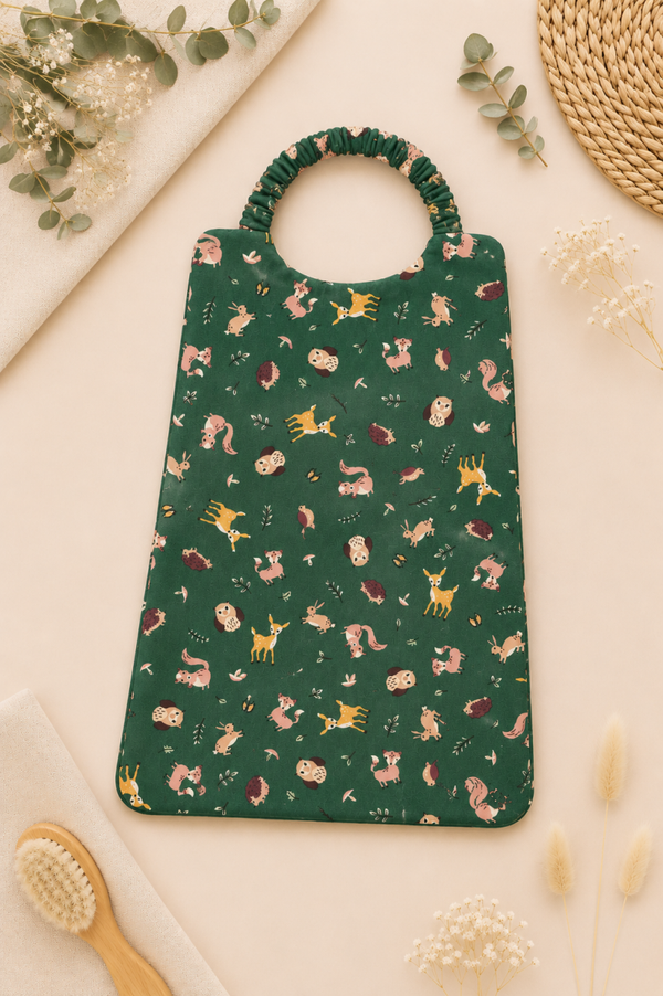 Serviette élastiquée pour la cantine