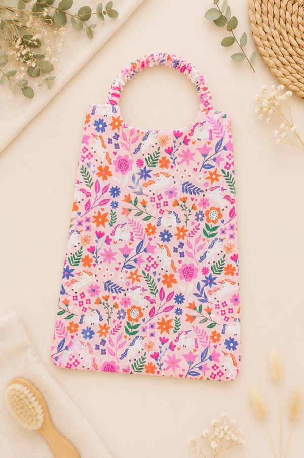 Serviette élastiquée pour la cantine