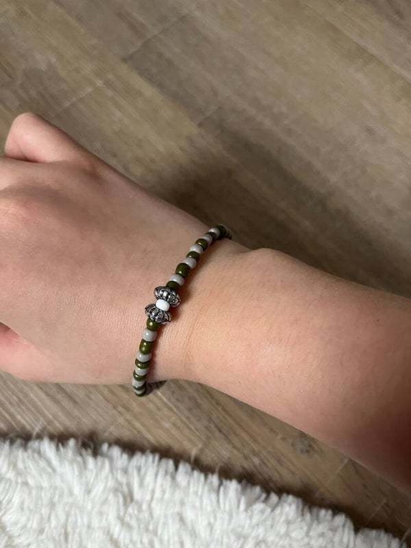Donkere kleuren armband