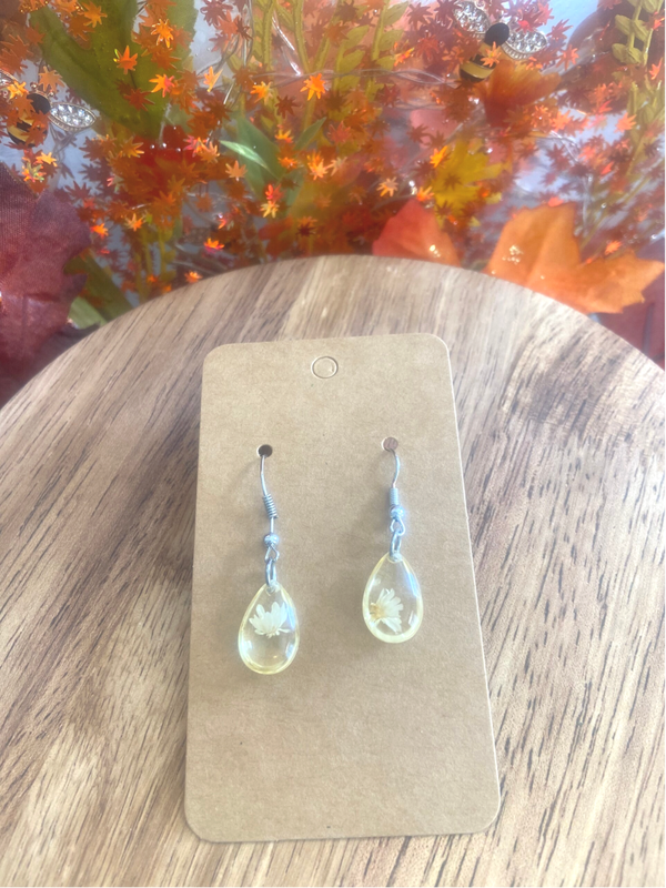 Dried Flower . Earrings