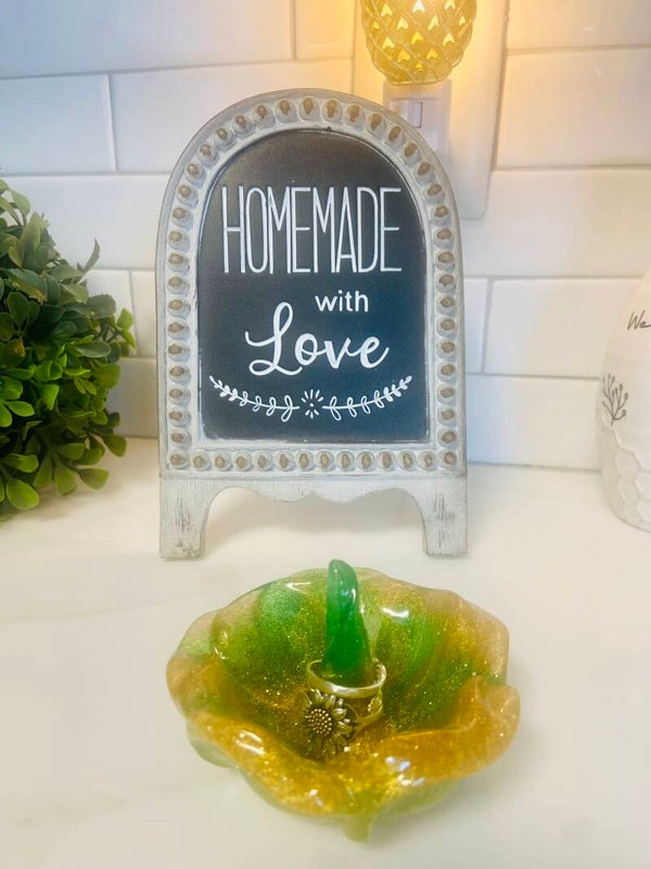 Gold/Green Ring Holder