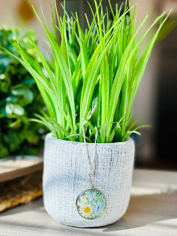 Handmade resin flower necklace