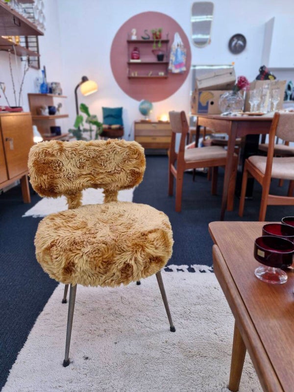 Vintage stoeltje pluche okergeel 60s