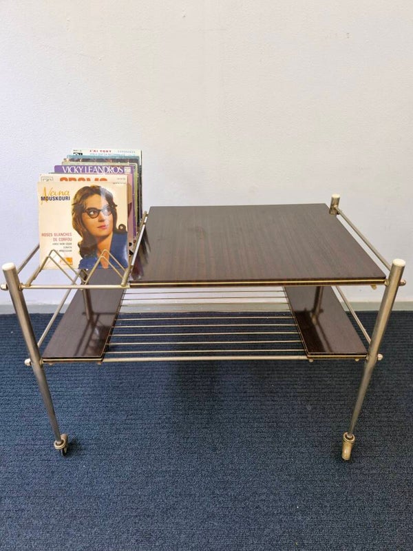 Vintage platenmeubel / audiomeubel op wieltjes