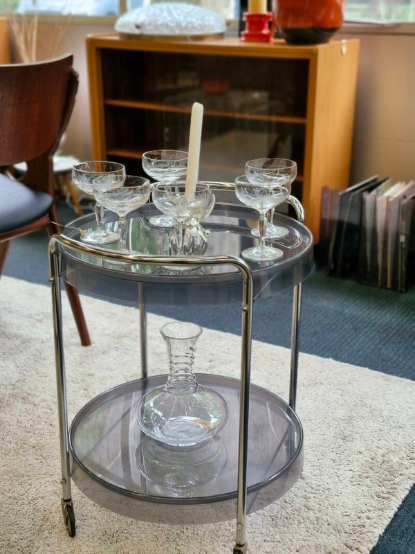 Vintage space age bar cart rond chrome plexiglas