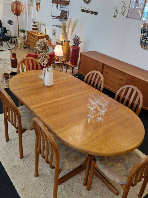 Deense vintage teakhouten eettafel  - verlengbaar