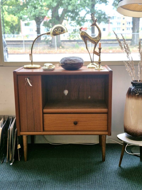 Vintage teakhouten audiomeubel met lades