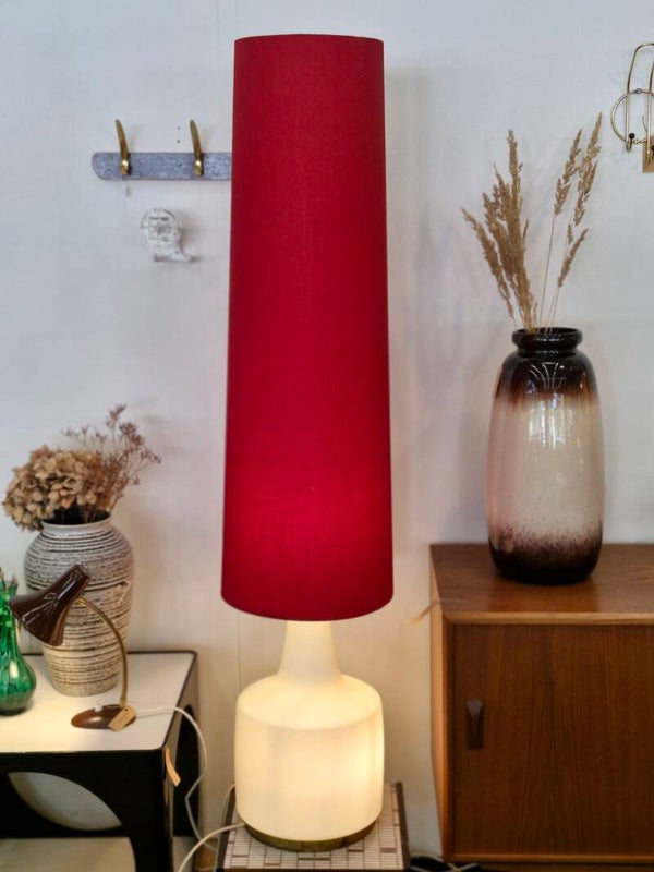 Vintage space age vloerlamp opaalglas met rode cilinderkap