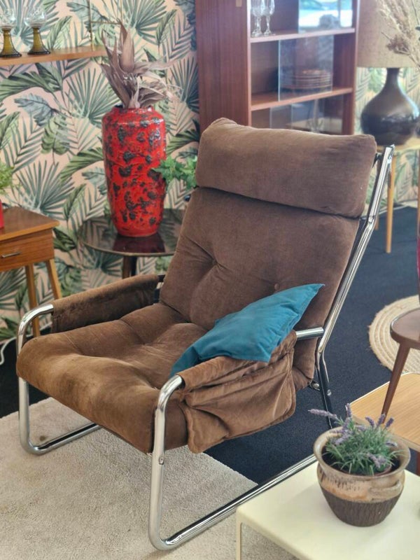 Fijne buisframe fauteuil bruin rib / chroom 70s