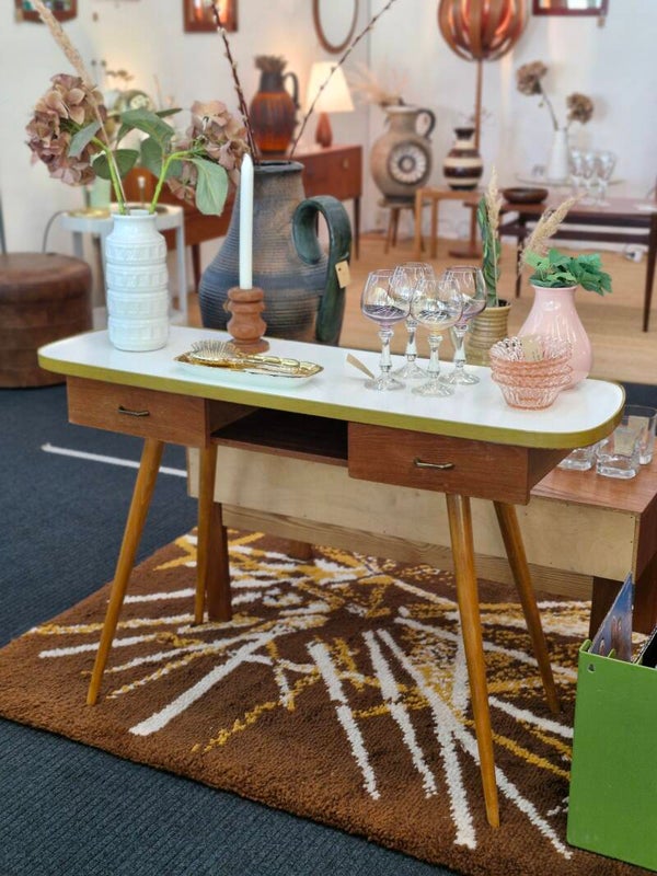 Vintage kaptafel ronde houten poot / lades 70s