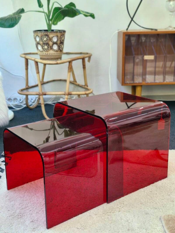 Vintage space age plexiglas nesttafels (set van 2)