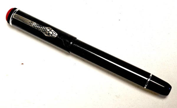 STYLO PLUME A POMPE NOIR BRILLANT AGRAFE SERPENT FAÇON AGATHA CHRISTIE