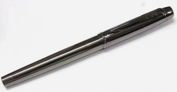 STYLO PLUME GRIS ACIER BRILLANT AGRAFE FAÇON PARKER