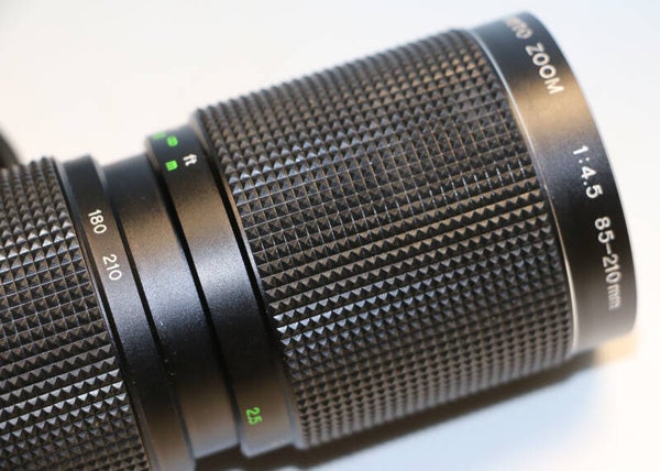 CANON FD (Pour) SUN AUTO ZOOM 4.5/85-210 mm