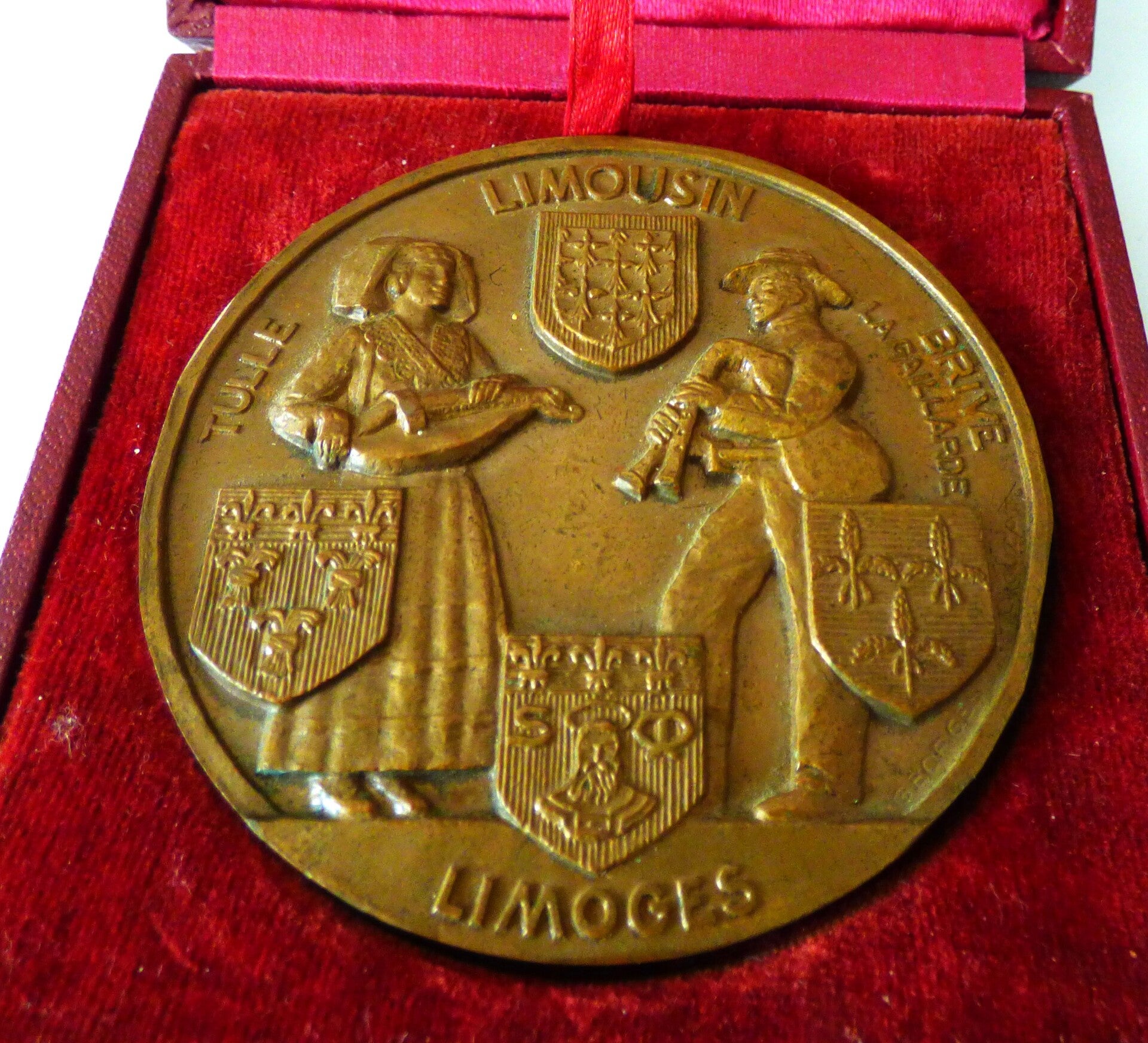 GRANDE MEDAILLE EN BRONZE "LIMOUSIN" GRAVÉE PAR GEORGES CROUZAT