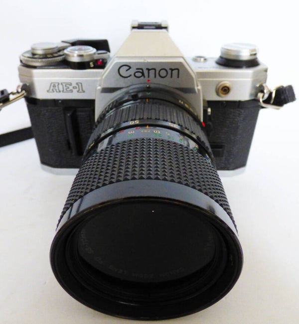 CANON AE-1 + ZOOM CANON 4/35-70 mm + SANGLE DE COU.