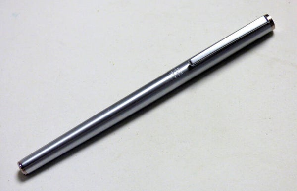 MONTBLANC STYLO BILLE NOBLESSE VINTAGE ACIER INOX MAT RECHARGE NEUVE