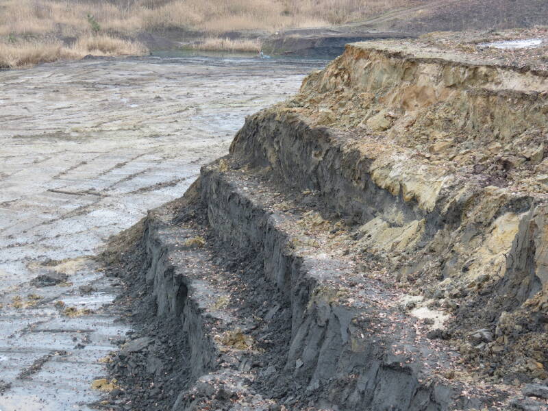 Terrasvormige afgraving in kleigroeve "De Vlijt"