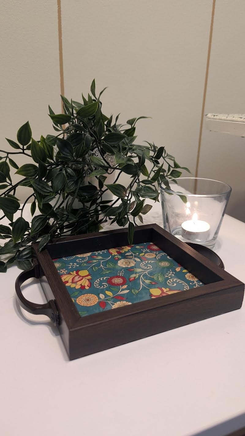 Decorative Tray with Floral Pattern