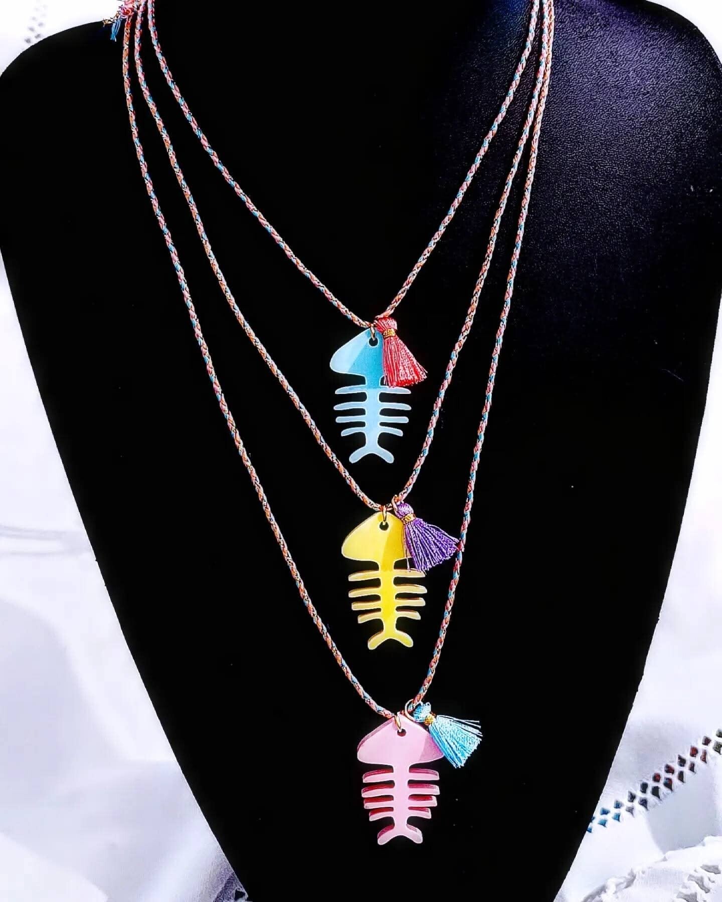 Collar raspa