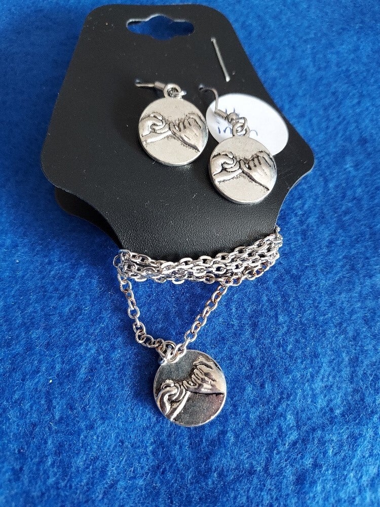 Pinky promise necklace & earring set